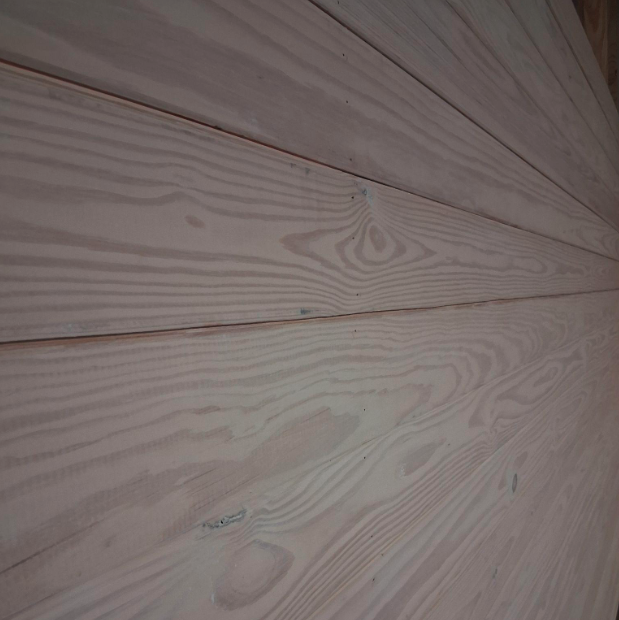 Nickel Gap Shiplap - installed